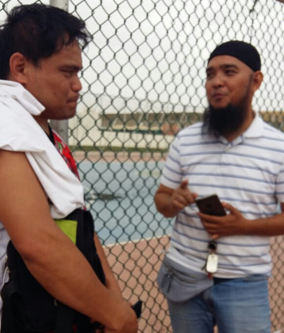 أسلم شخص من الجالية الفلبينية في جولة دعوية للداعية الفلبيني عبدالرحمن.